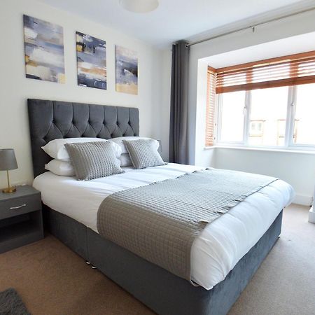 Stylish 2Br Flat - 2 Free Parking Spaces - Near Lgw Airport Crawley  Exterior foto