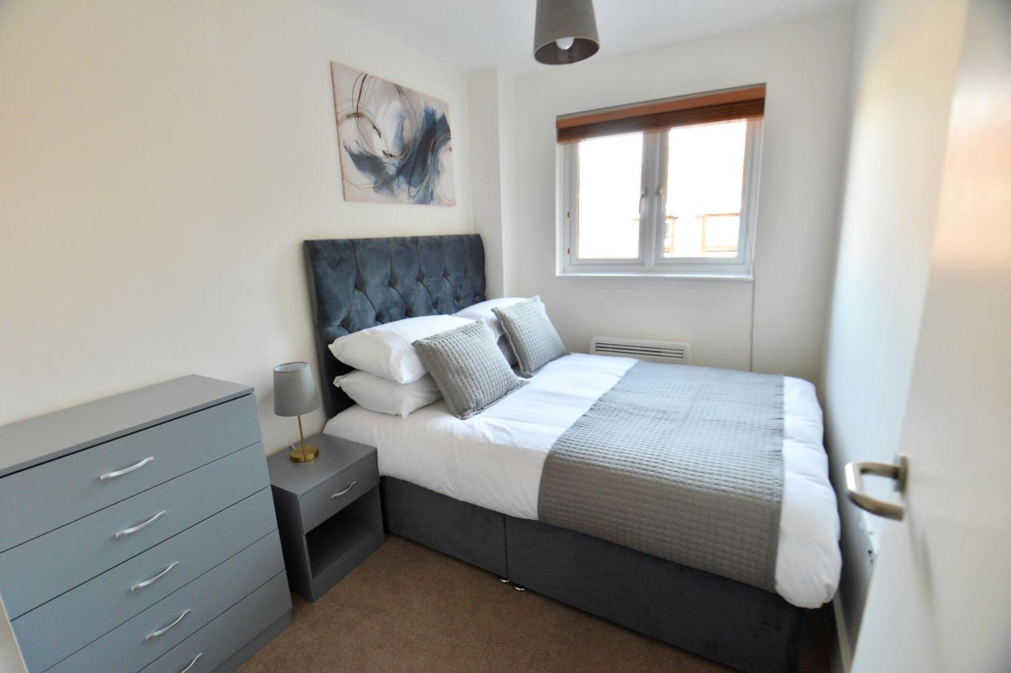 Stylish 2Br Flat - 2 Free Parking Spaces - Near Lgw Airport Crawley  Exterior foto